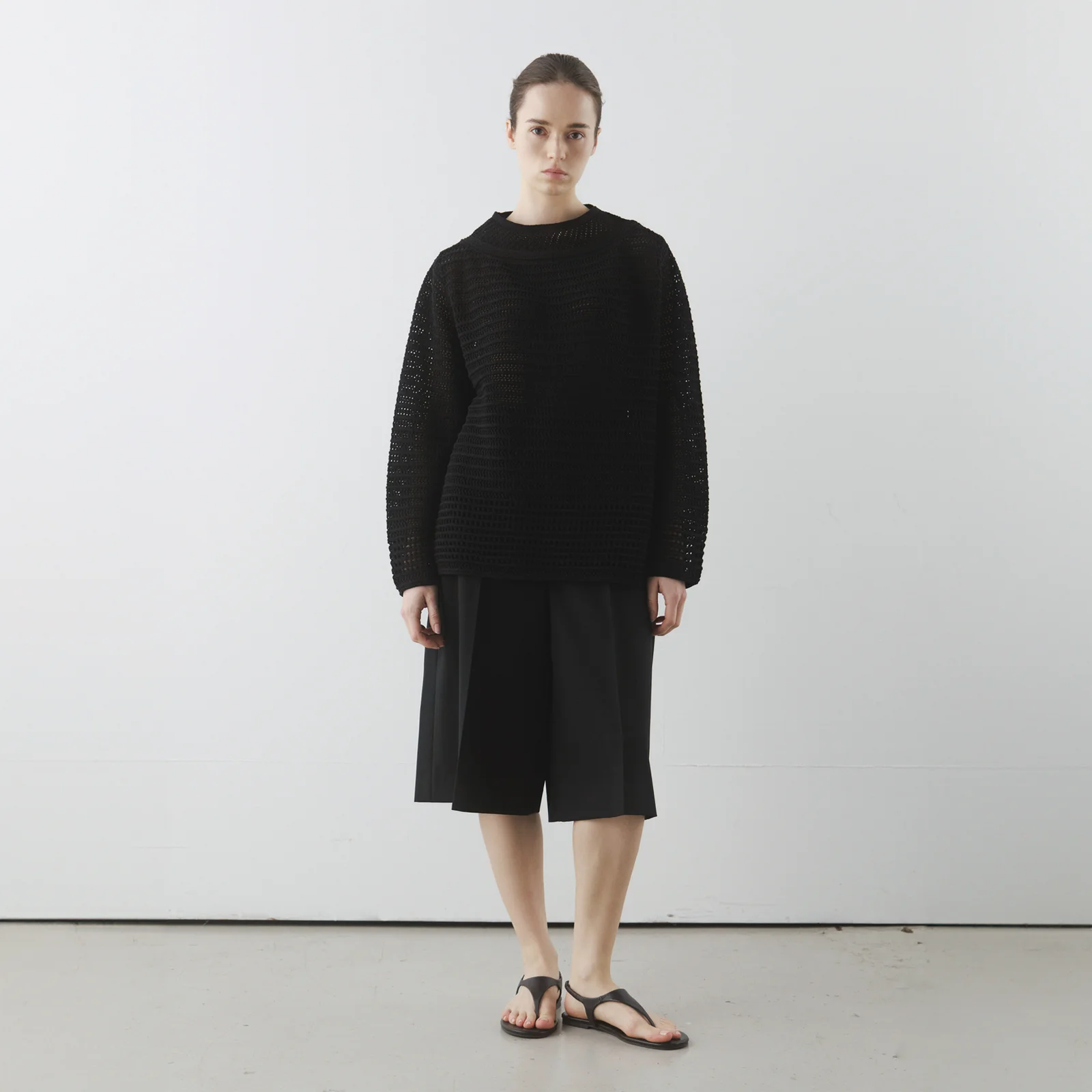 Mono Half Pants in Black