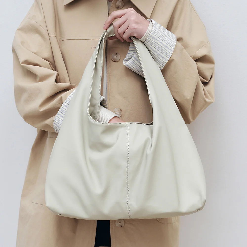 經典 Handle 皮革 Hobo Bag - 奶油