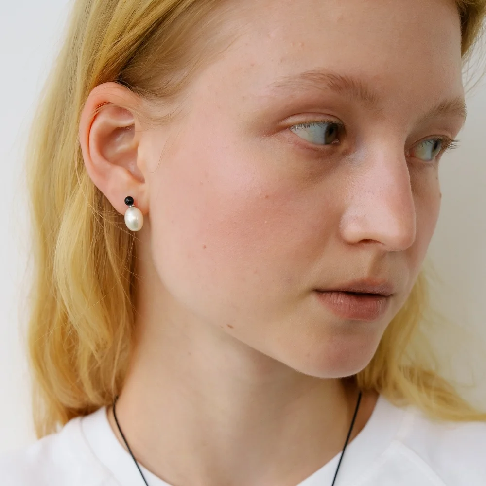 Egg Pearl Drops Earrings_2COL (L261MER030)