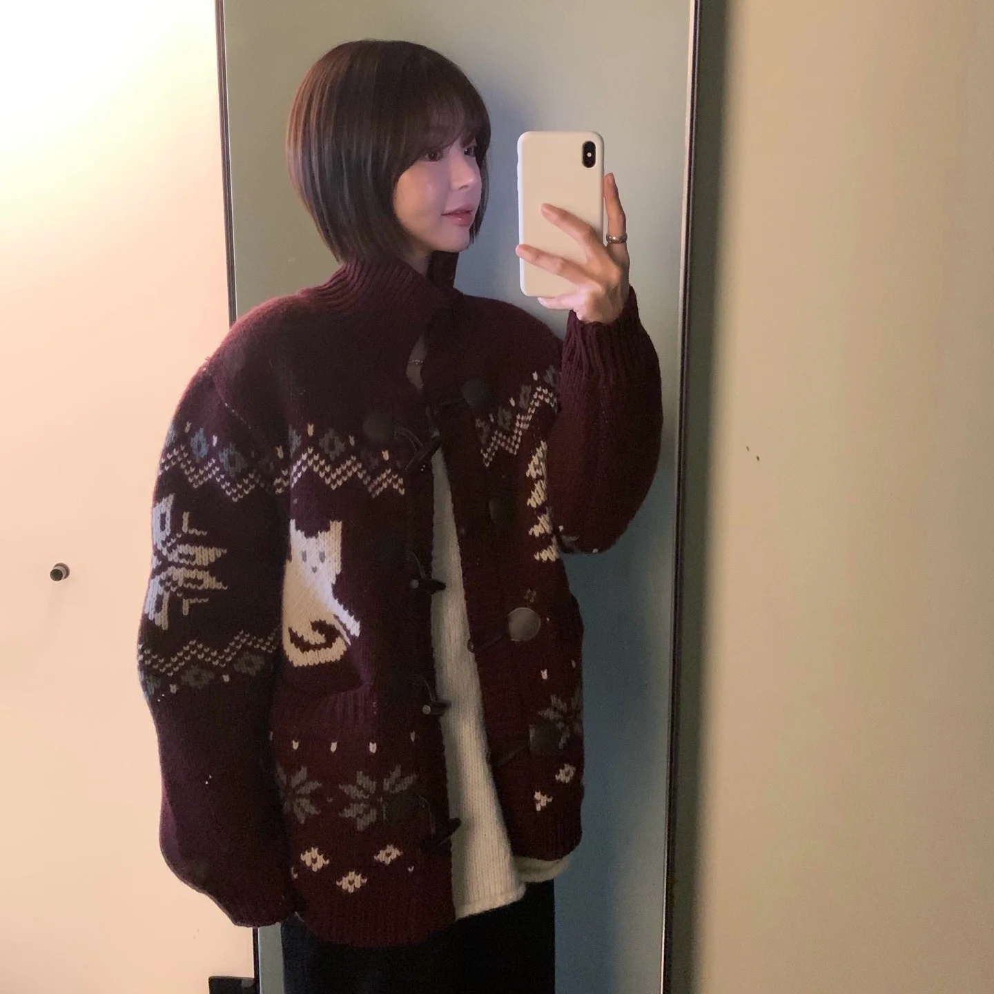 Tree Cat Wool Cowichan Cardigan - Burgundy
