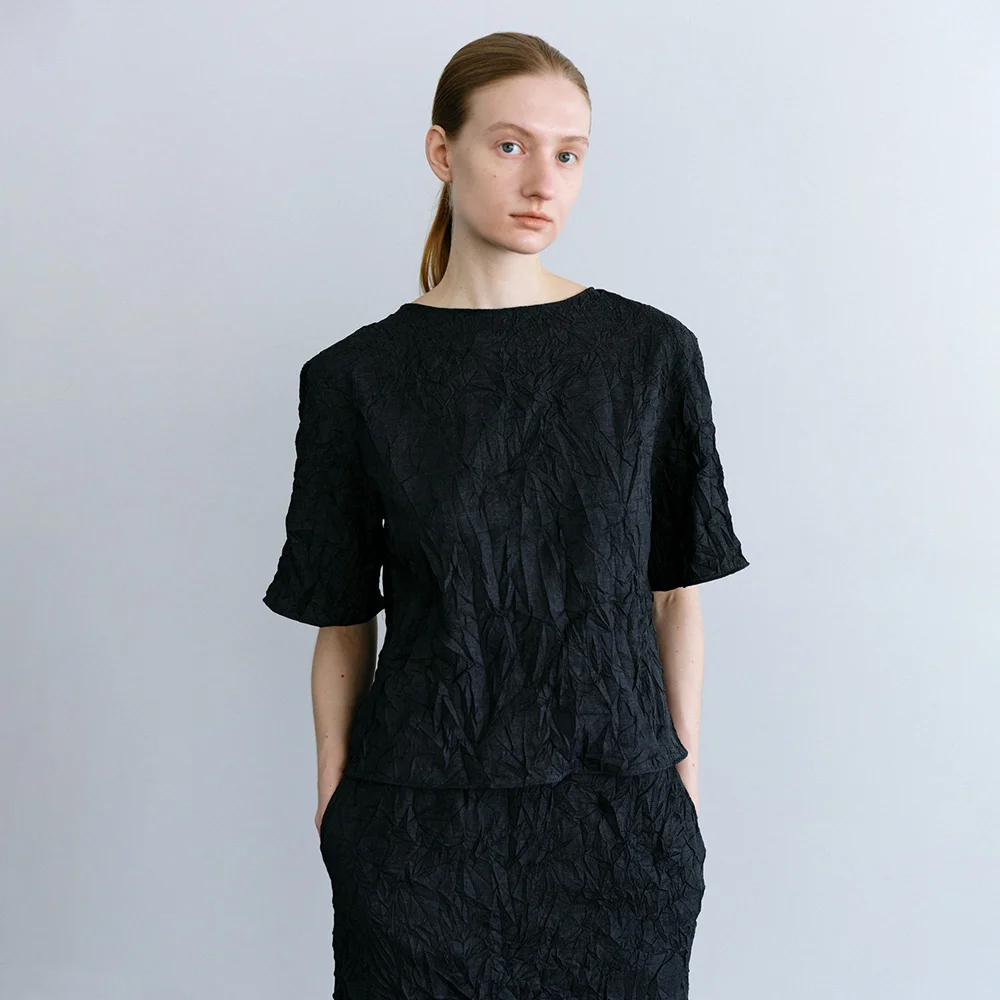 Raw Crumple Top in Charcoal