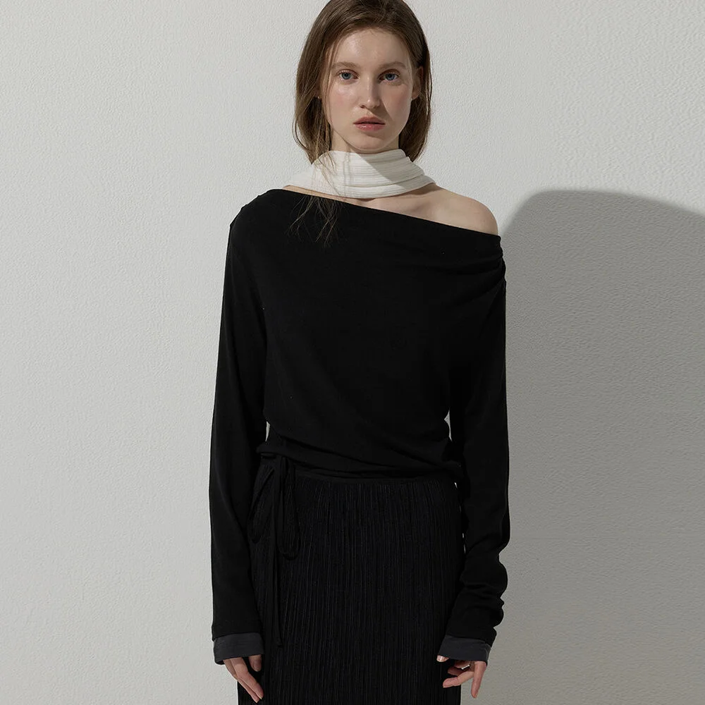 Drape neck top - Black