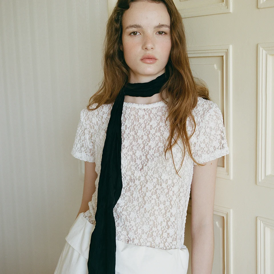 two-way scoop neck lace t-shirt (2colors)