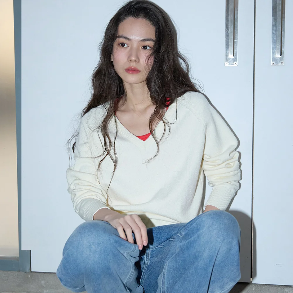 Basic V-neck Wool Knit Ivory
