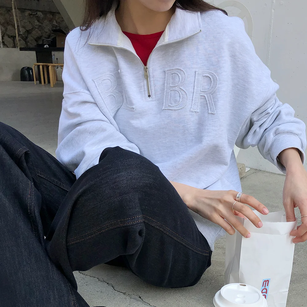 Half zip-up sweat shirt (white melange)