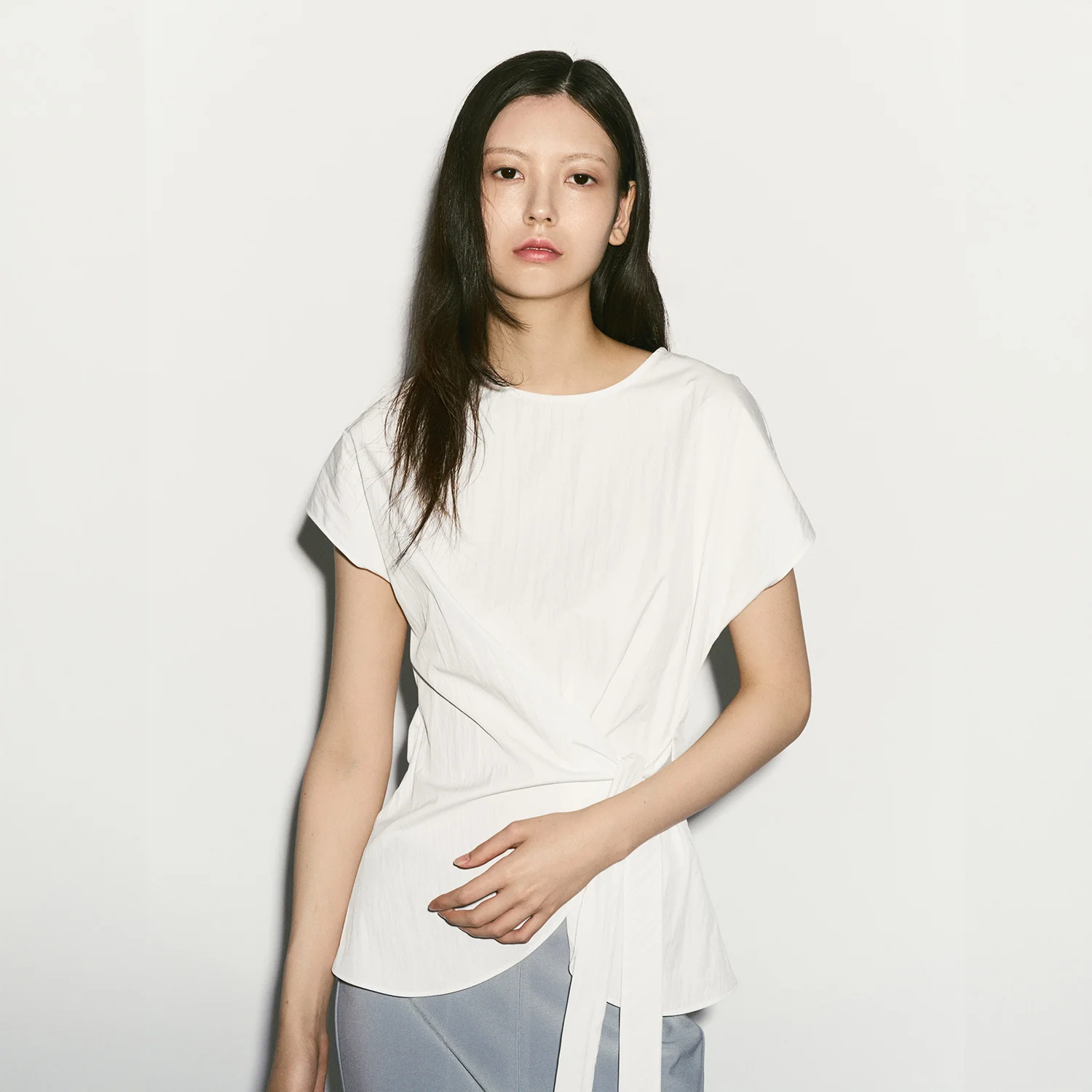 SIDE TIE TULIP HEM BLOUSE