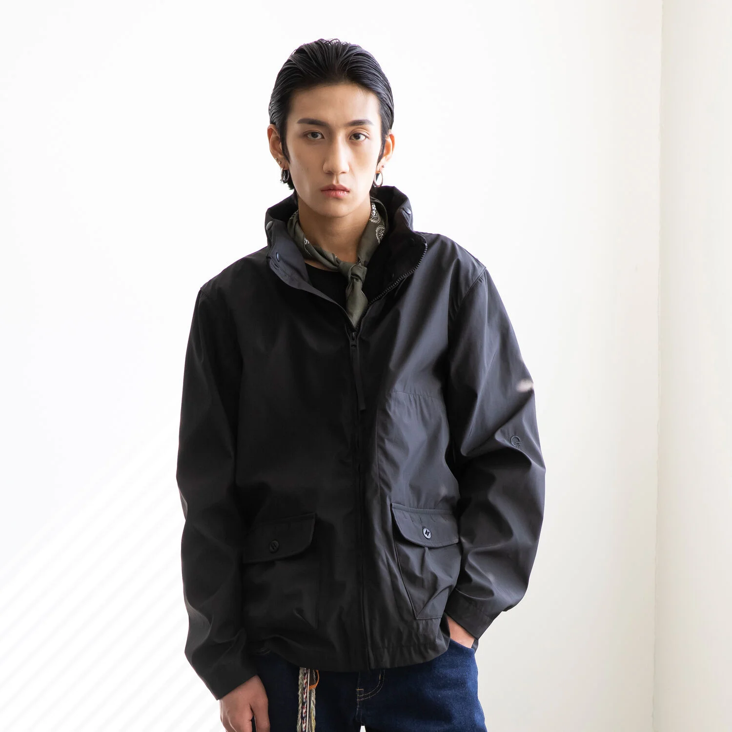 Aris 可收納 外套 (BLACK)
