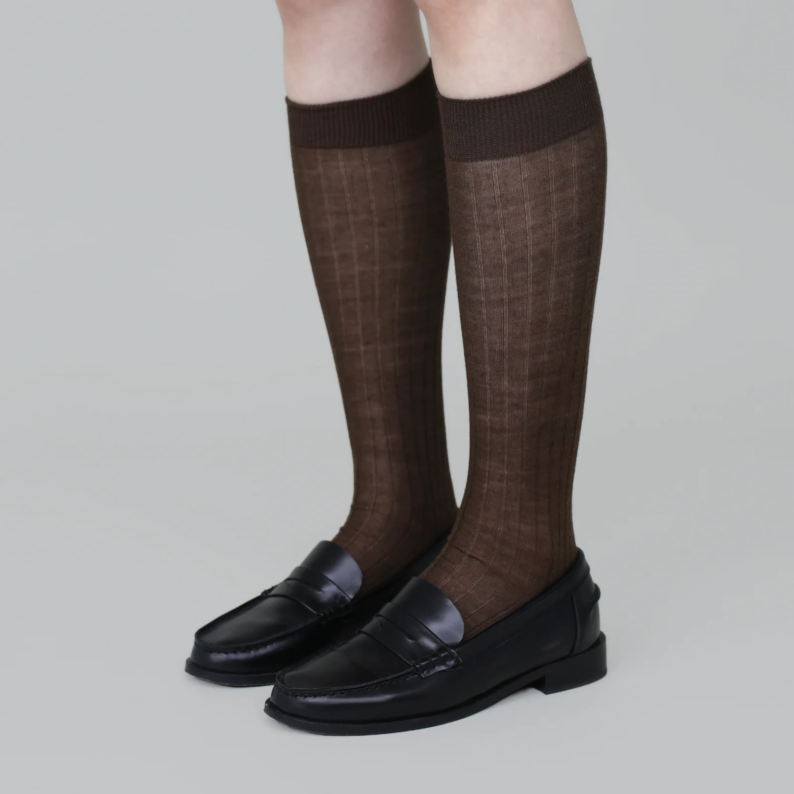 light loose socks - dark brown
