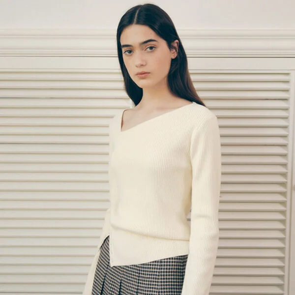 CUT OUT UNBALANCED KNIT IVORY