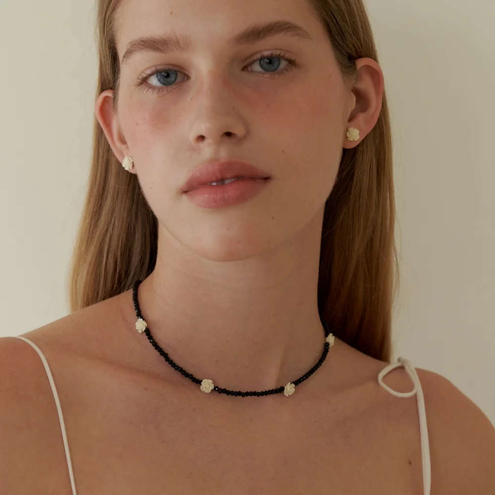 5 Rose Crystal Choker_2Color