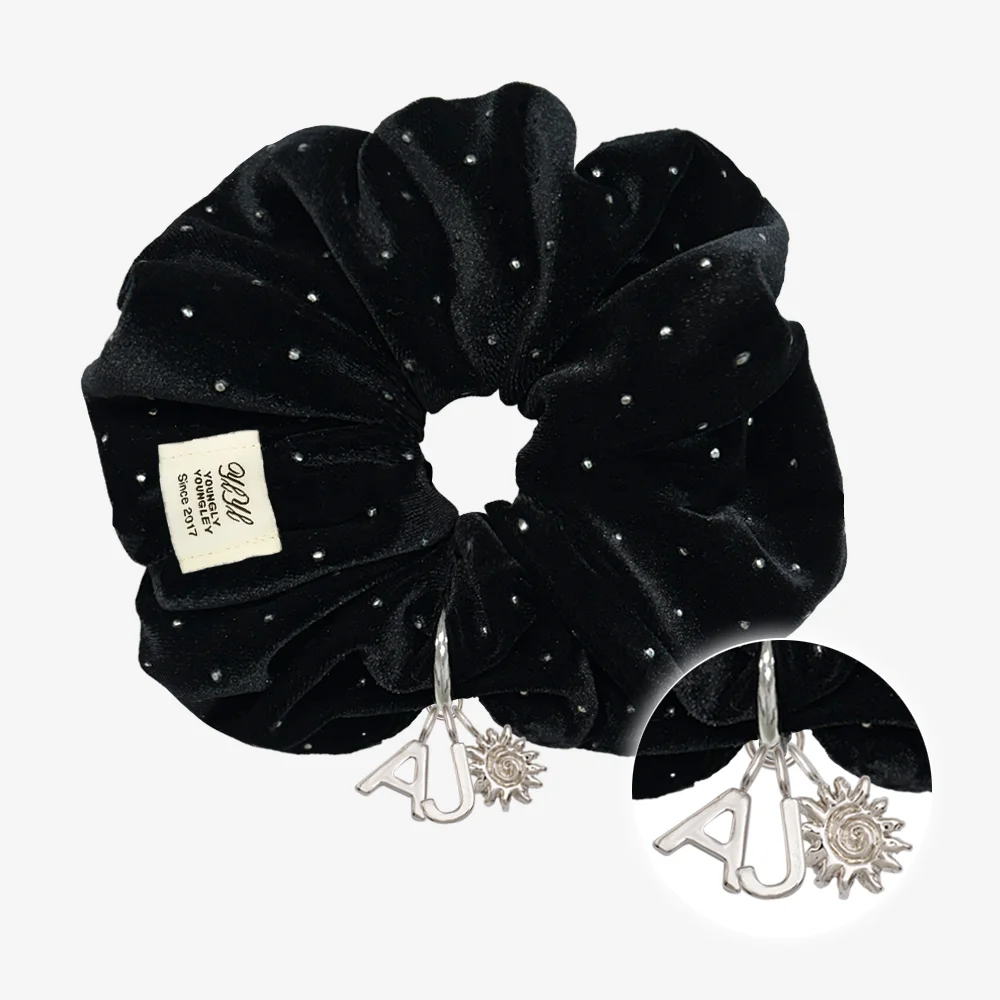 Anniversary initial scrunchie, BLACK DOT