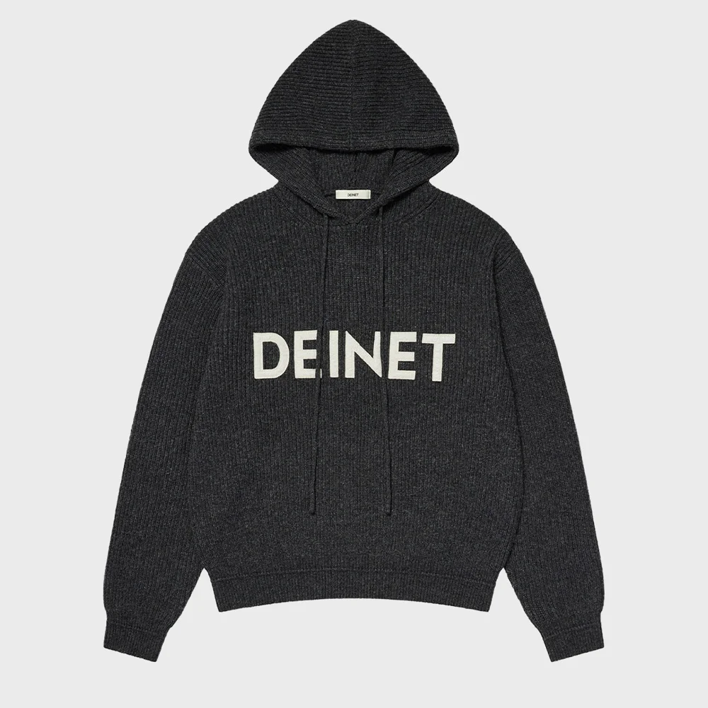 BASIC LOGO KNIT HOODIE IN CHARCOAL