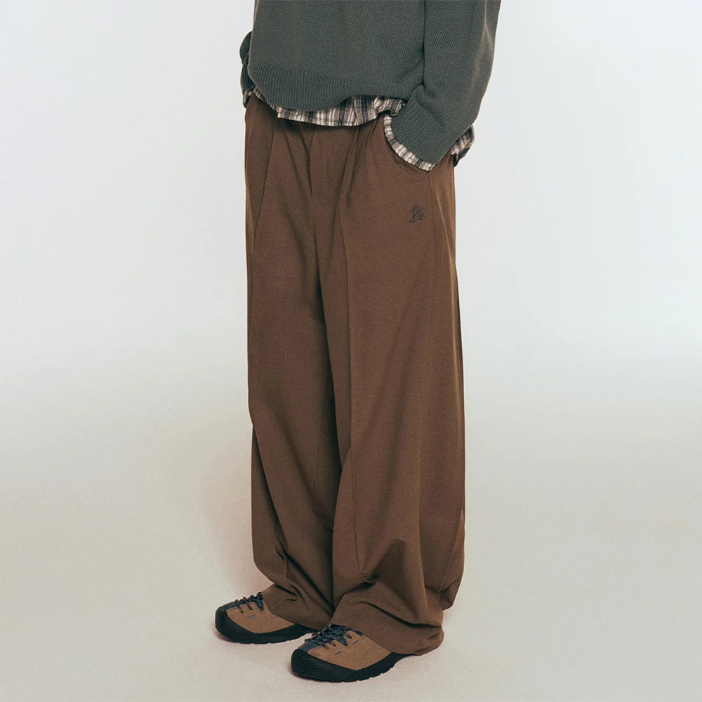 PINTUCK SLACKS - BROWN