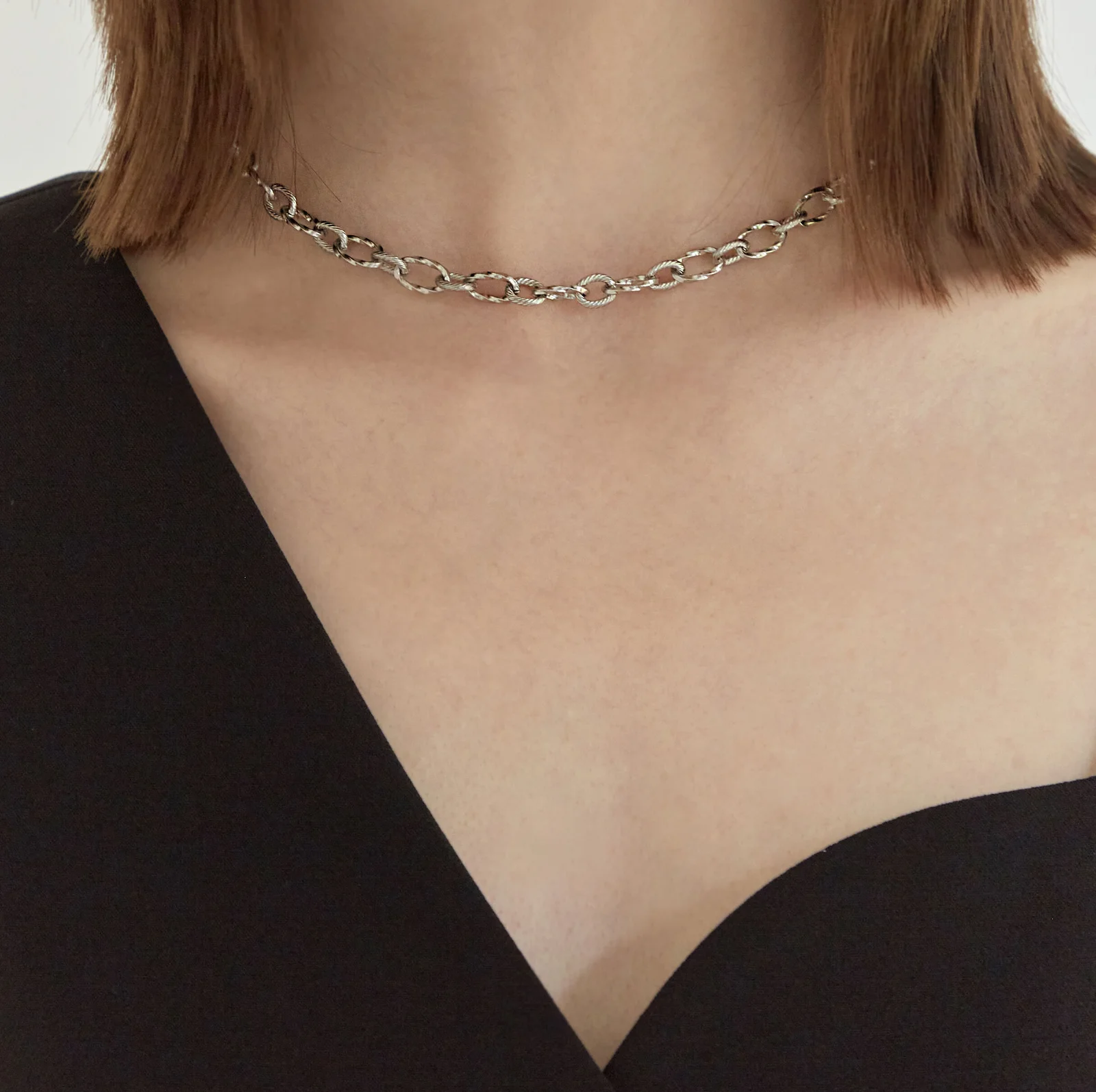 Jang Hee-ryung 著用 Ripple Chain Necklace