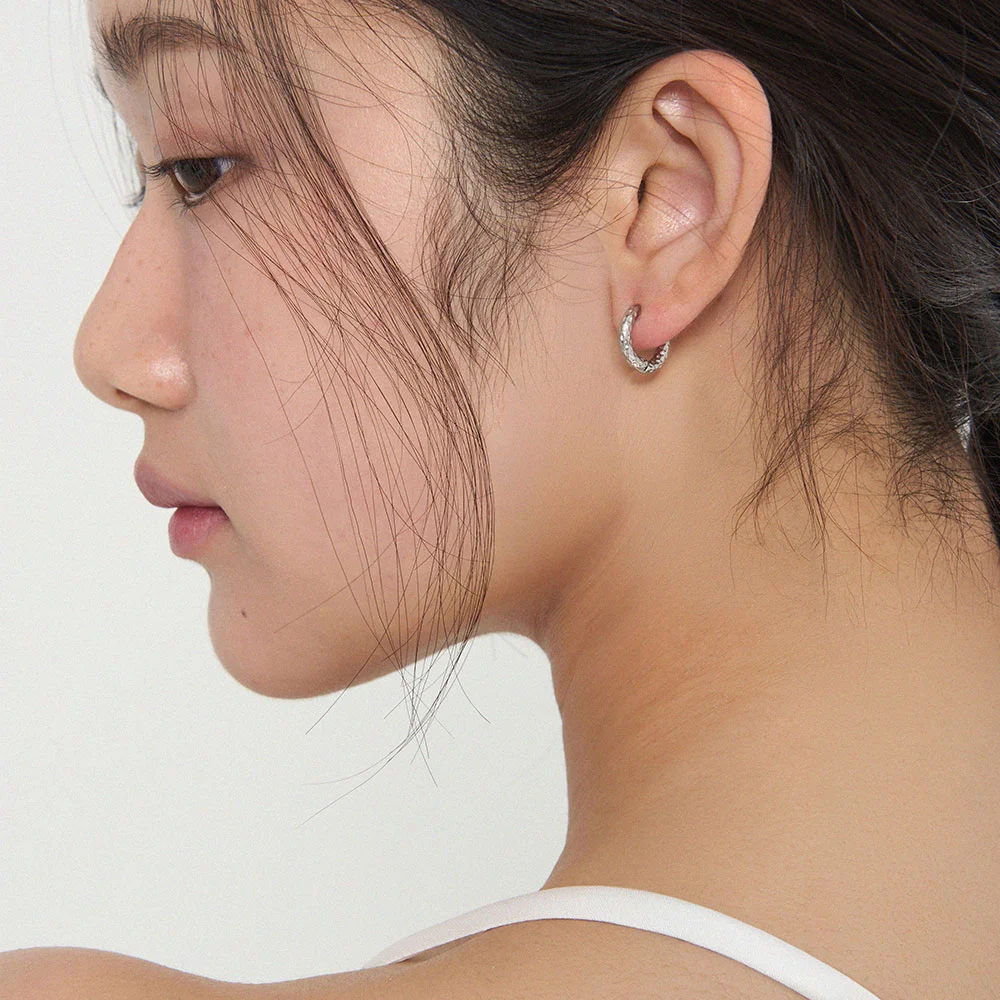 Finetree One Touch Earring
