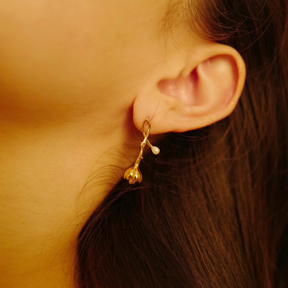 camellia mini drop earring