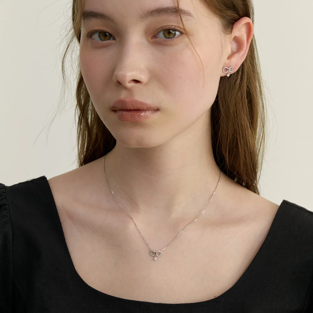petit cubic ribbon necklace