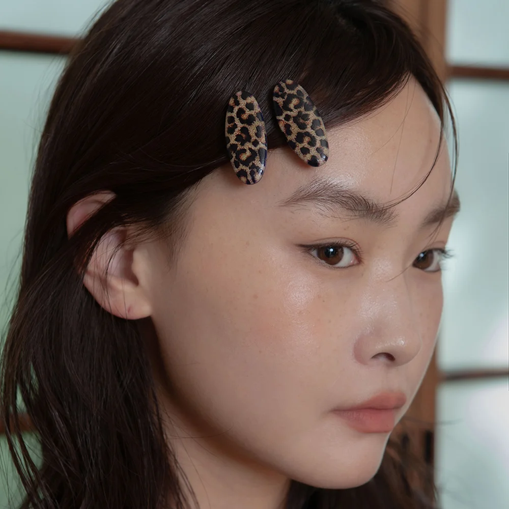 leopard petit hair pin