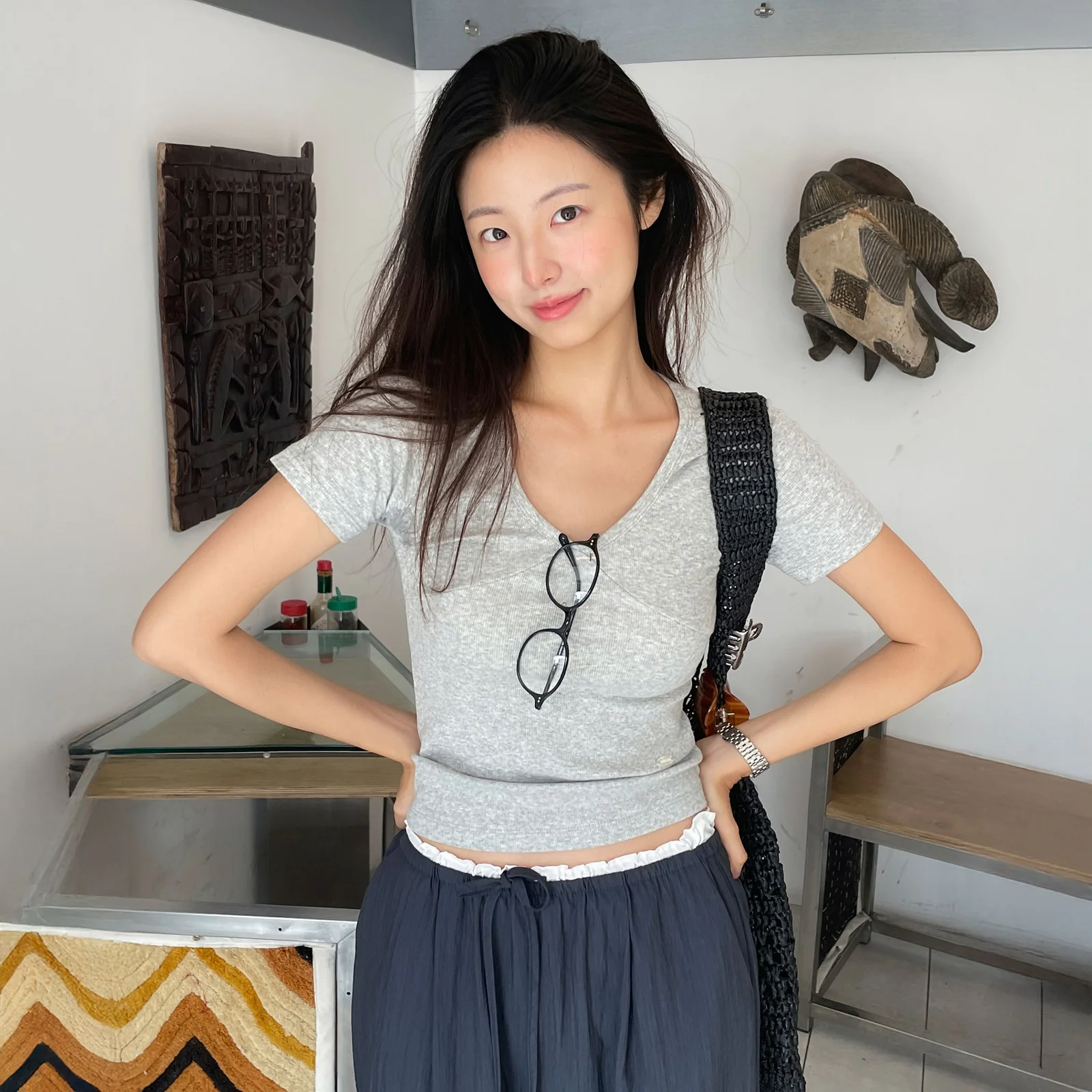 V-line detail slim fit t shirt - 3color