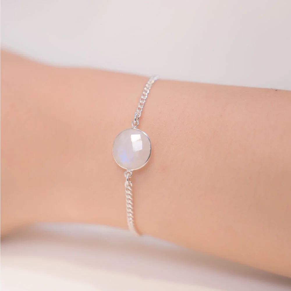 HR 58B_Round Cut Moonstone Bracelet (Silver 925)