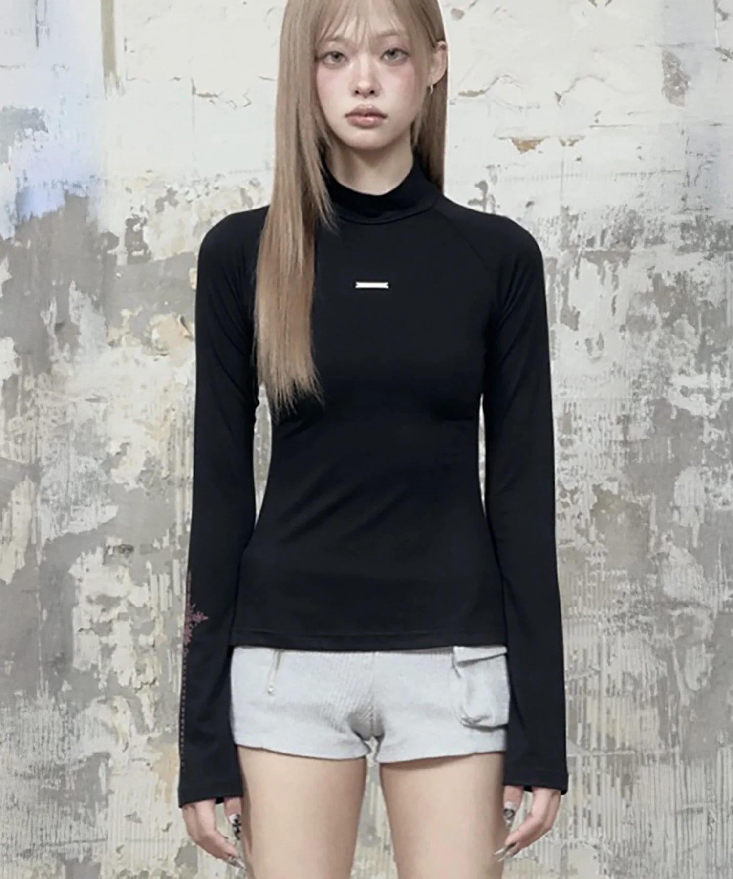 High Neck Lettering Long Sleeve (Black)
