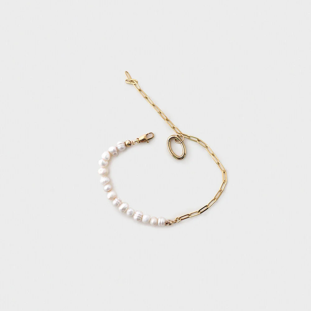 pearl line bracelet (gold)
