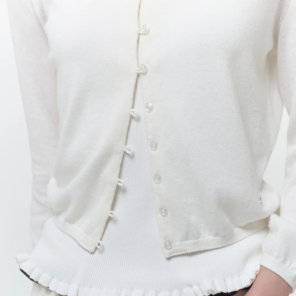 CASHMERE PETITE CARDIGAN / IVORY