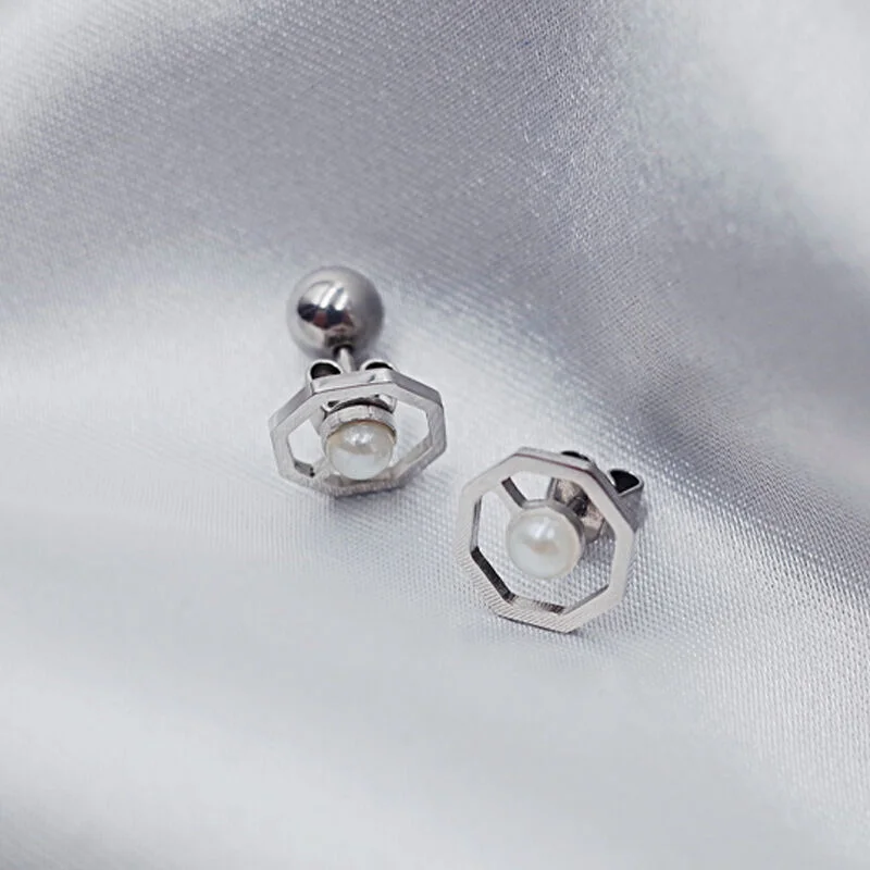 OKTO PEARL STUD EARRINGS SILVER