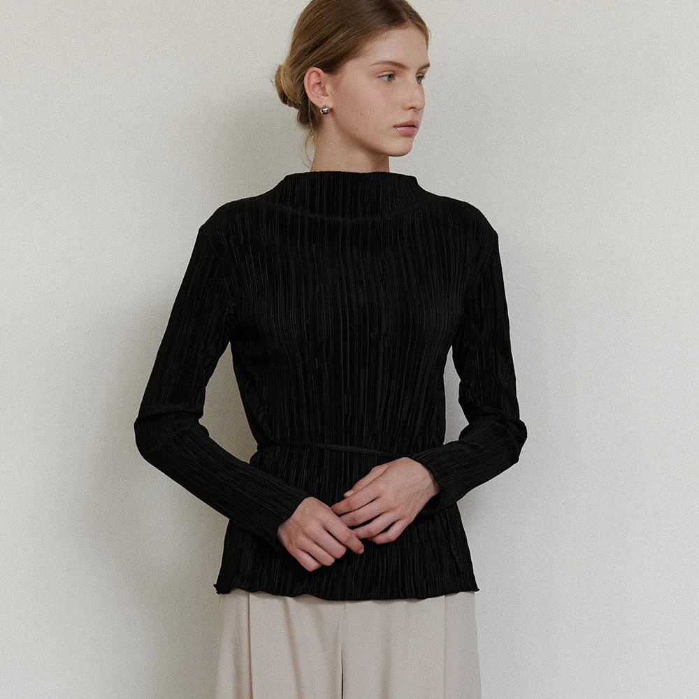 comos 1202 high neck pleats top (black)