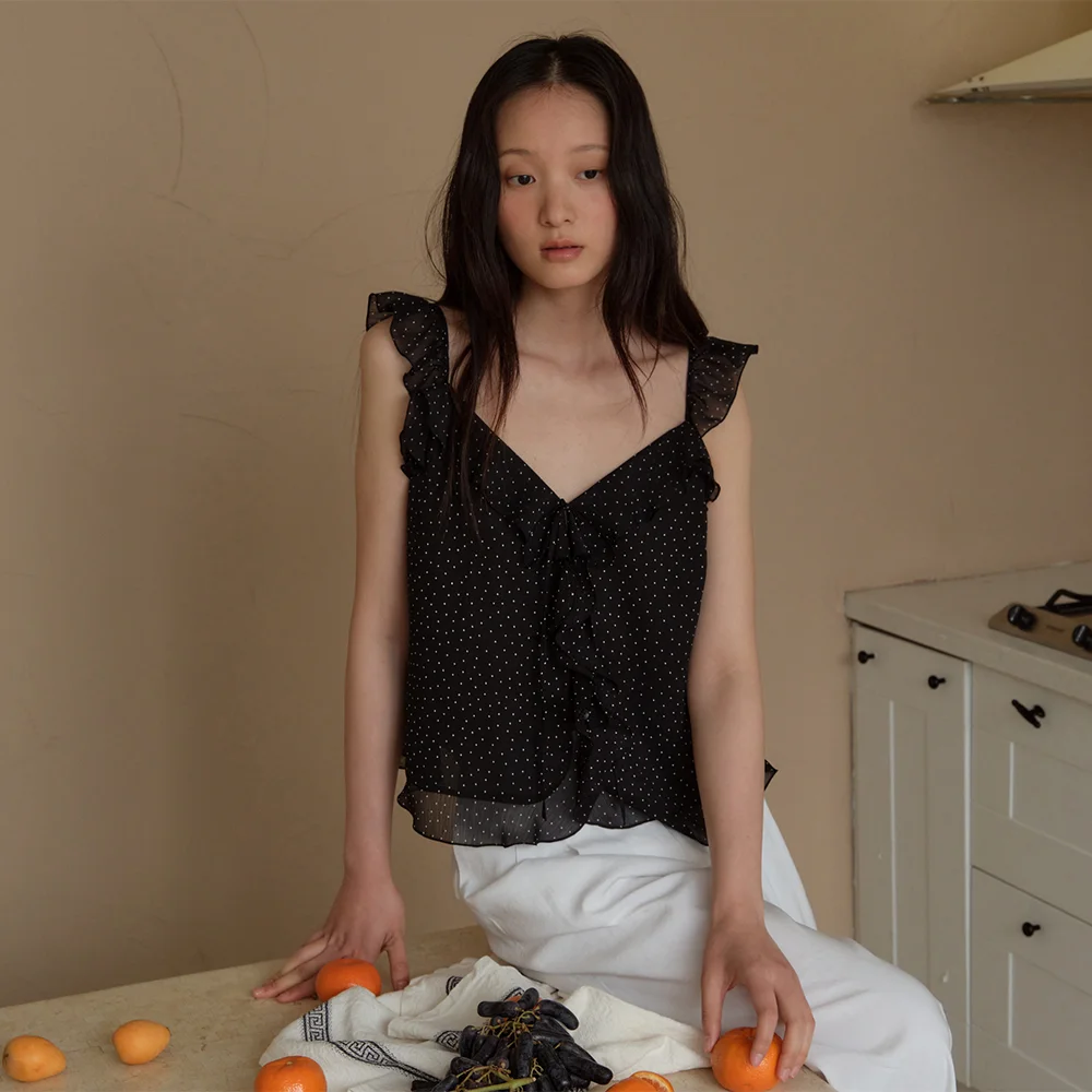 Fluttering Wavy Blouse
