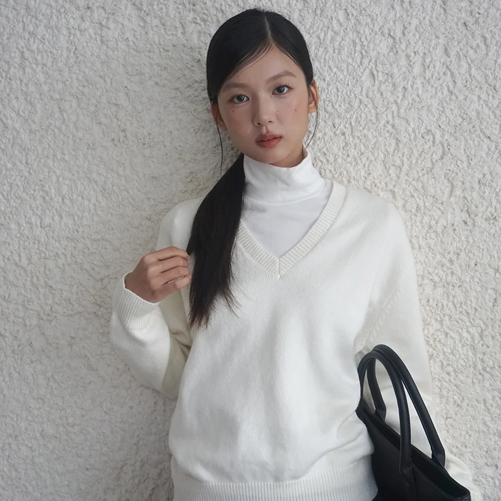 (woman) 必備款 V領 針織衫_Ivory