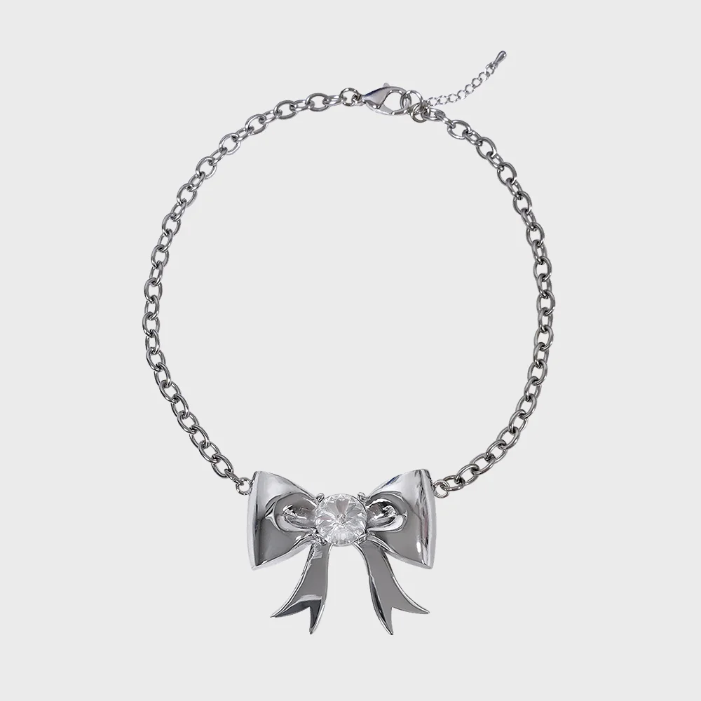 Big ribbon necklace