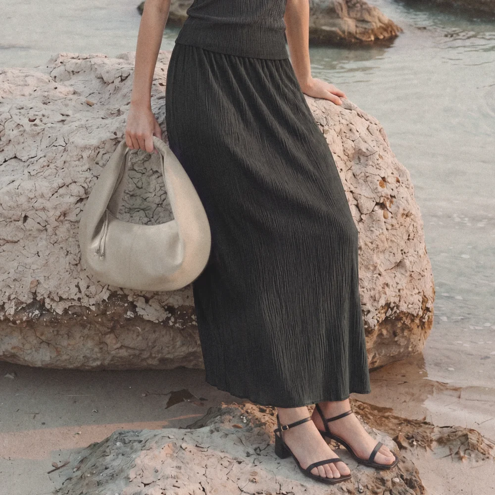 GRACENE PLEATS LONG SKIRT (BLACK)