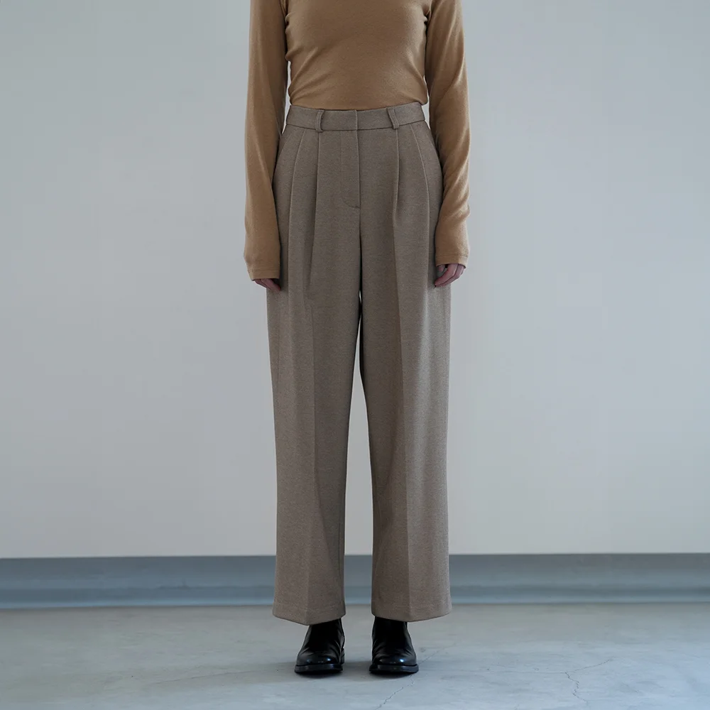 Ner fluff Slacks (Beige)