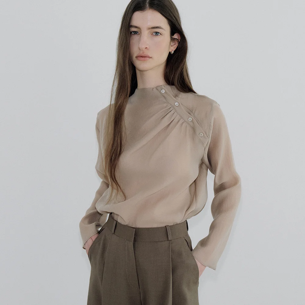 high-neck shirring blouse (mocha) orc 6112
