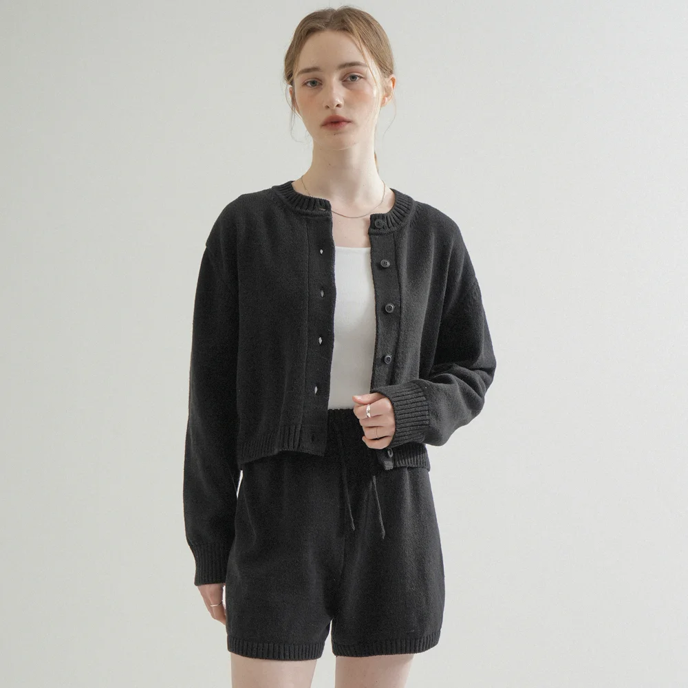 _Round Cardigan & Half Pant Knit Set Up (Black)