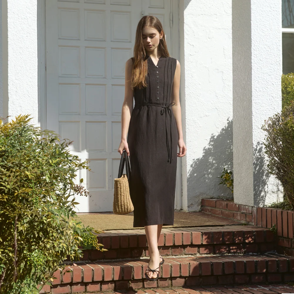 V cut sleeveless long dress - black