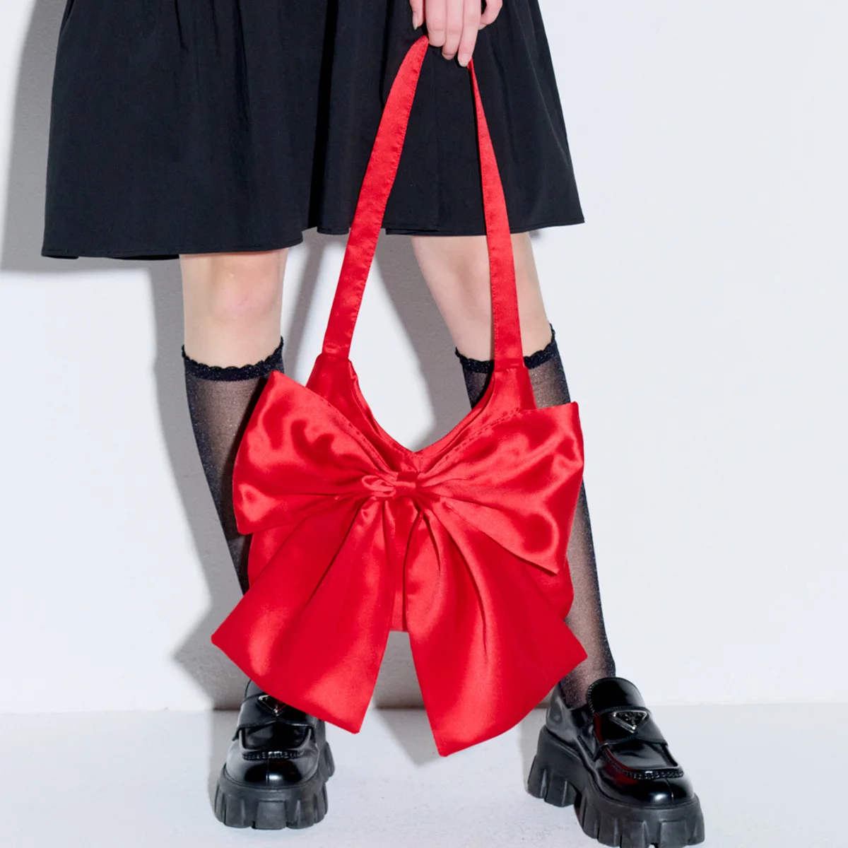 Big Ribbon Satin Bag Red