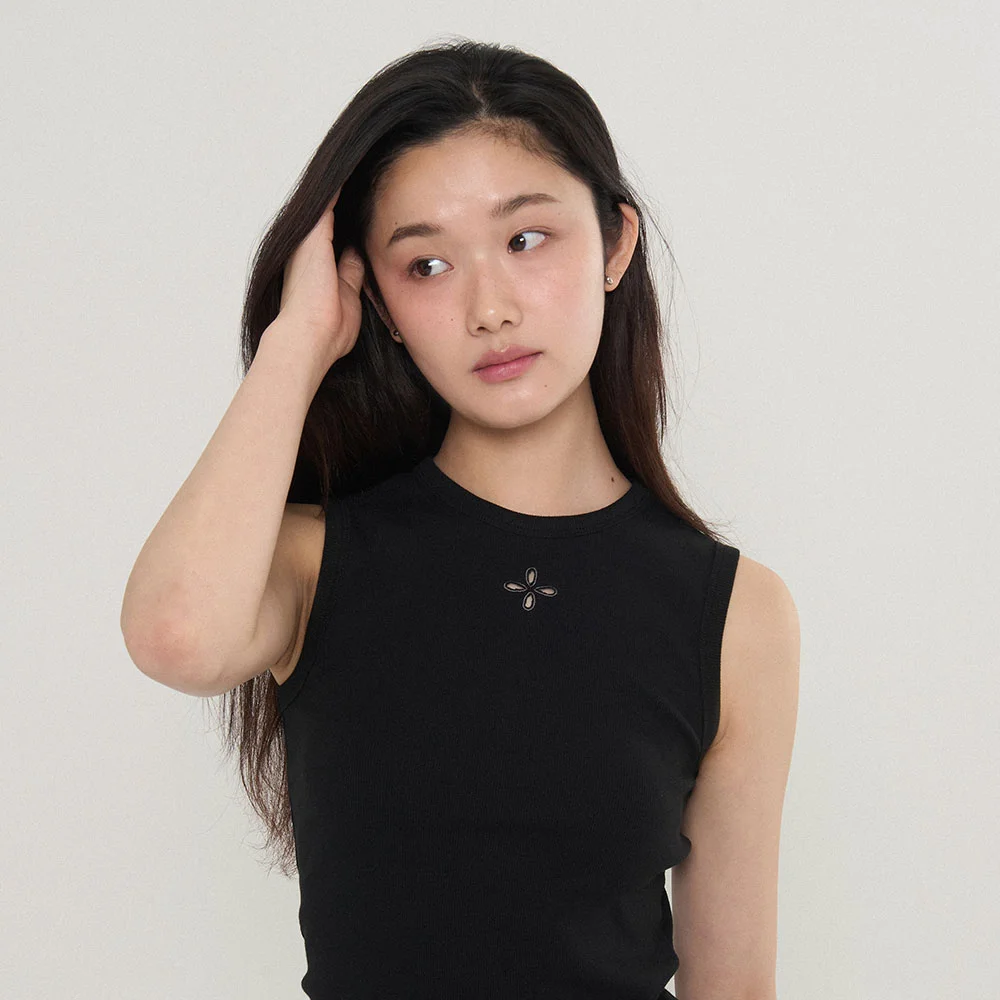 Signature Sleeveless Top_Black