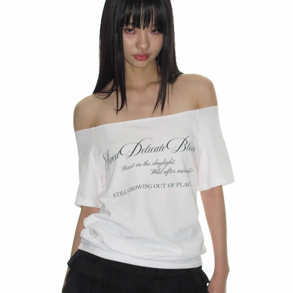 RAW-CUT LETTERING OFF-SHOULDER TOP_WHITE