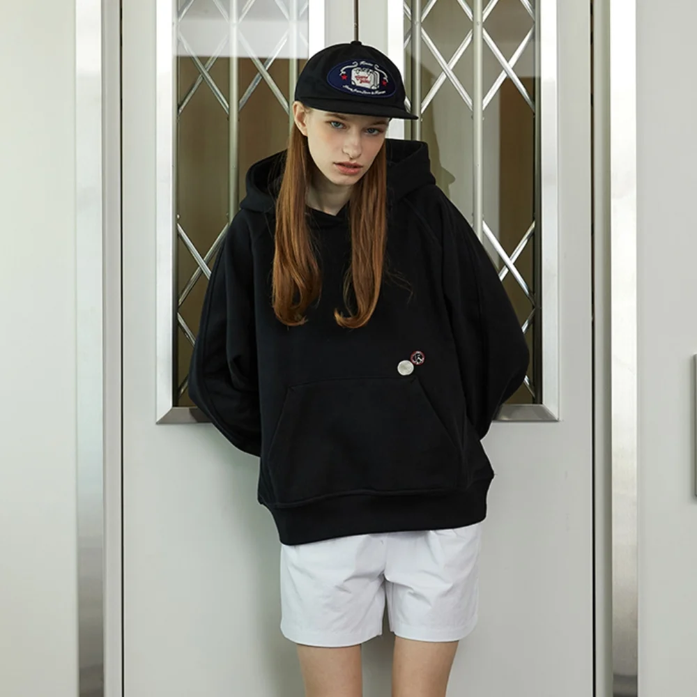 Raglan Emblem Hoodie_Deep Black_W