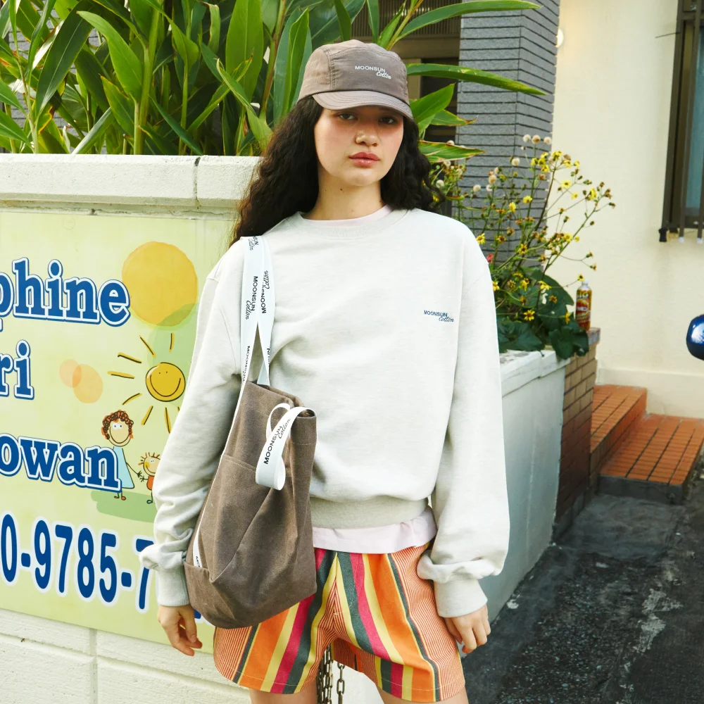 M.C UNISEX, Logo Basic Sweatshirt / OATMEAL