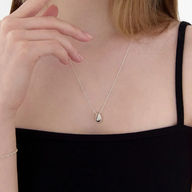 Water long necklace