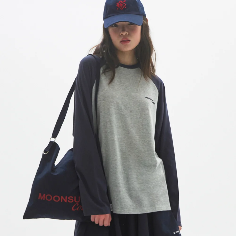 M.C UNISEX, Logo Raglan T-Shirt / GRAY