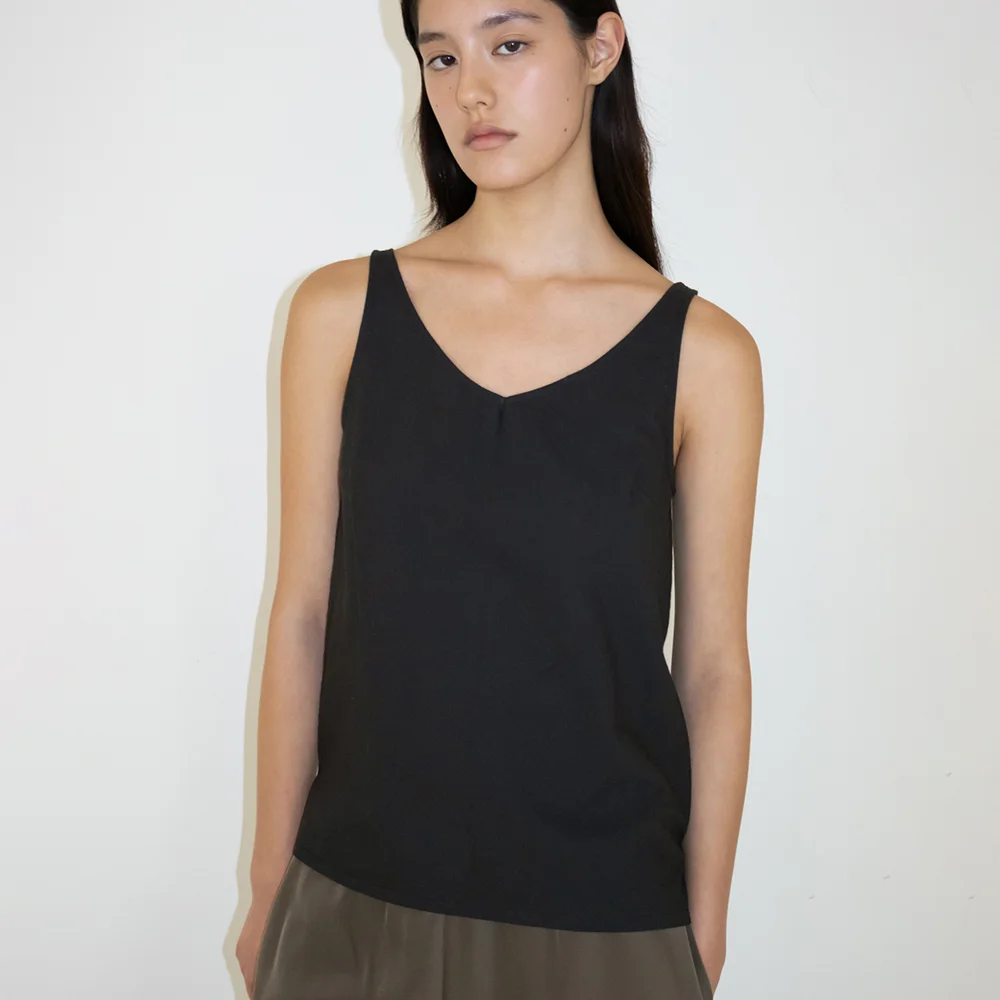 Airy Cotton Sleeveless Top (Black)