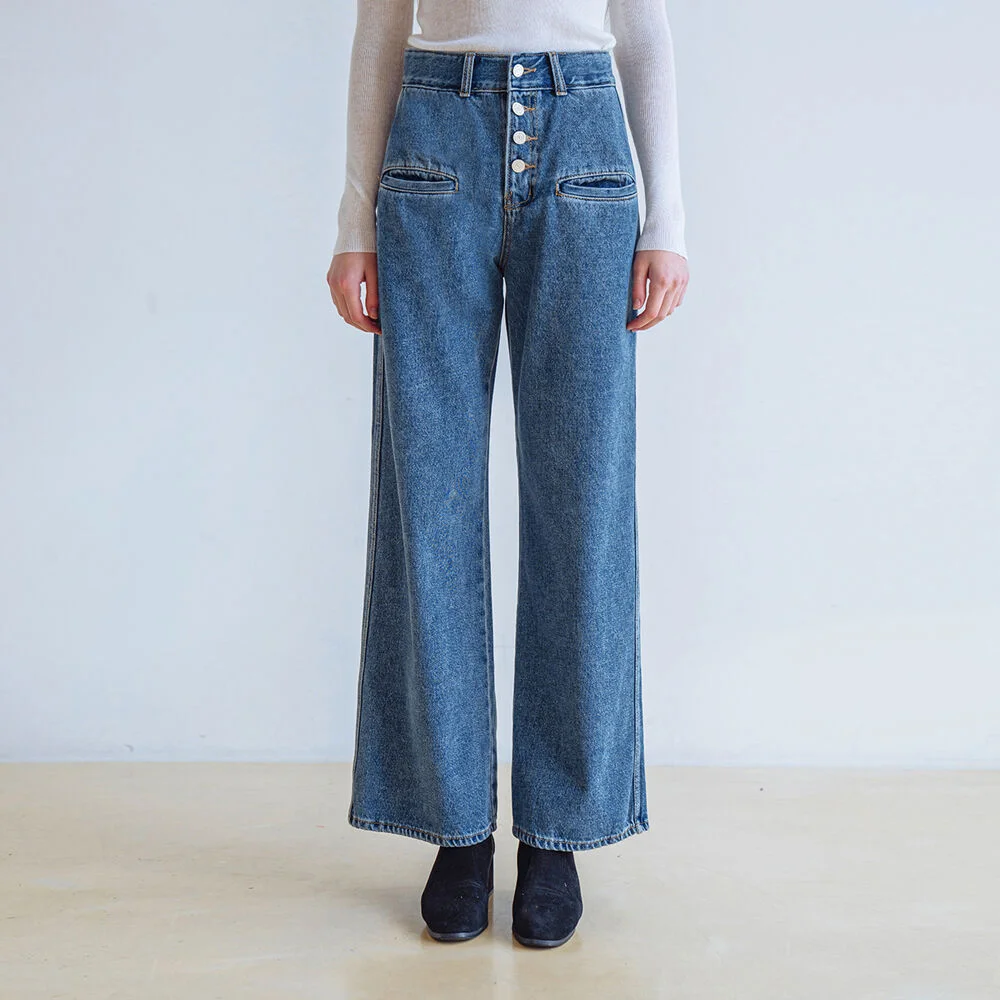 Angle jeans