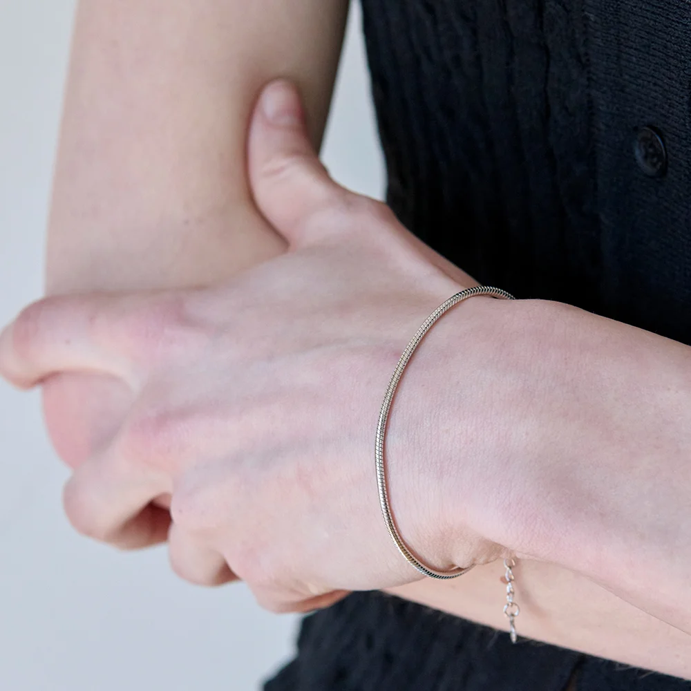 Mono Line Bracelet