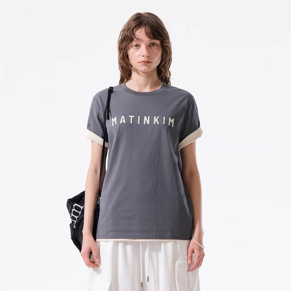 APPLIQUE FELT LOGO TOP IN CHARCOAL
