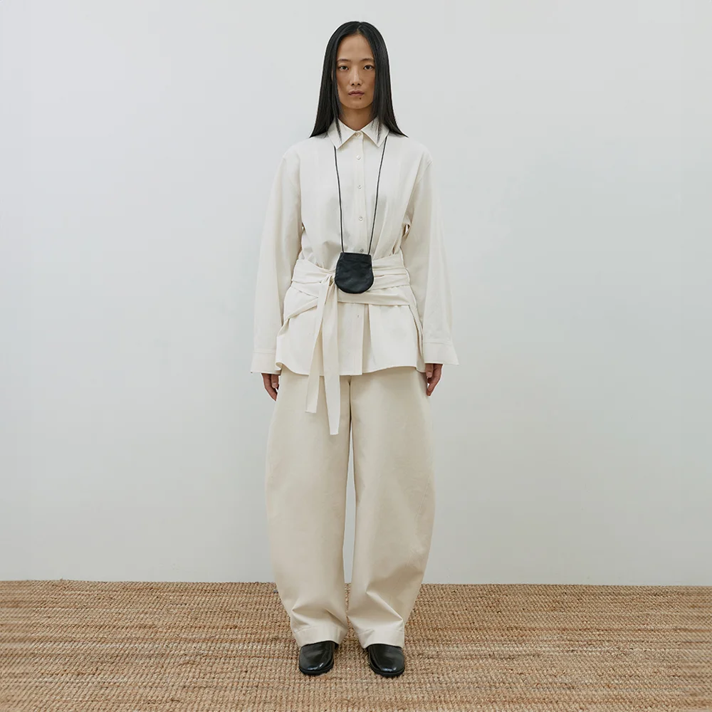 Tuck Detailed Curved Trousers (cream)