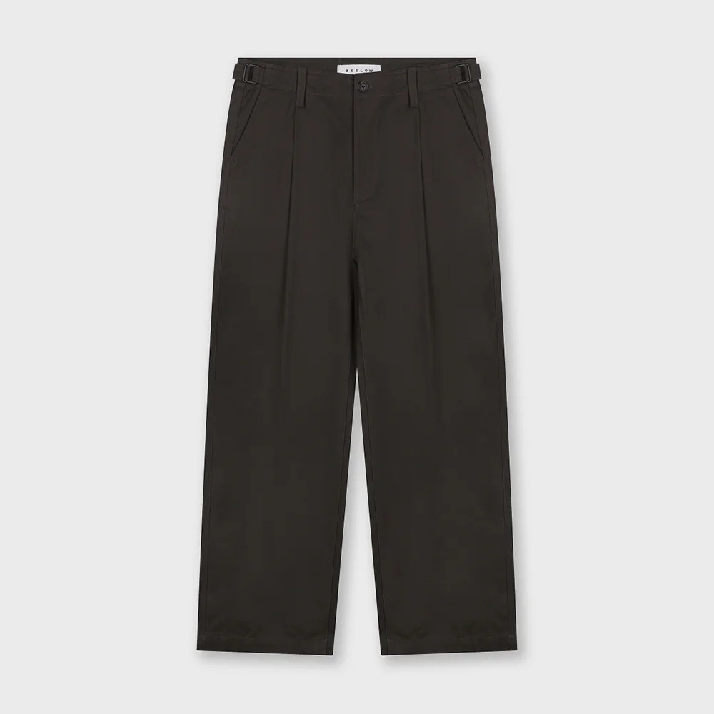 COTTON TWILL ONE TUCK PANTS DARK BROWN